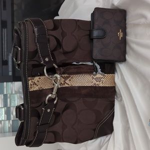 COPY - AUTHENTIC COACH SIGNATURE HAMPTON PURSE AND MATCHING COACH WALLET BUNDLE…